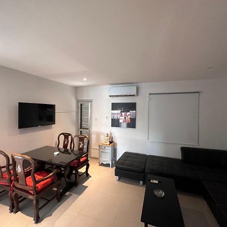 Seaside Apartments Пафос Екстериор снимка
