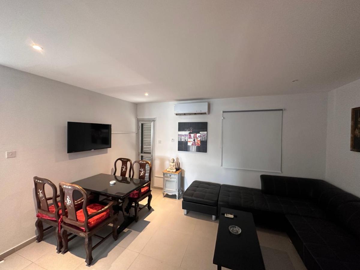 Seaside Apartments Пафос Екстериор снимка